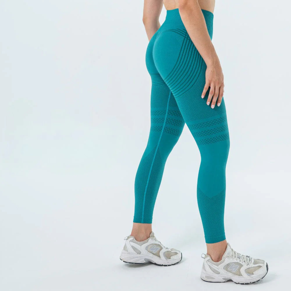 Ces Leggings 3D Réduisent Visiblement la Cellulite en 14 Jours — ou Vous Êtes Remboursée